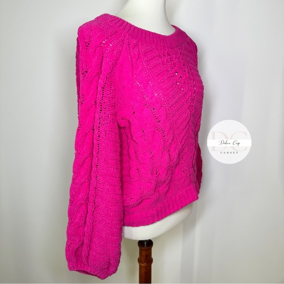 EXPRESS Pink Knit Sweater Size Small - Picture 3 of 9